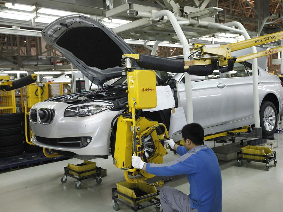 Tillen van auto onderdelen in de automotive sector